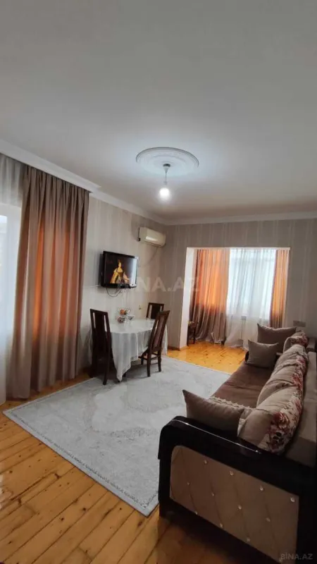 Satılır 2 otaqlı mənzil 65 m²