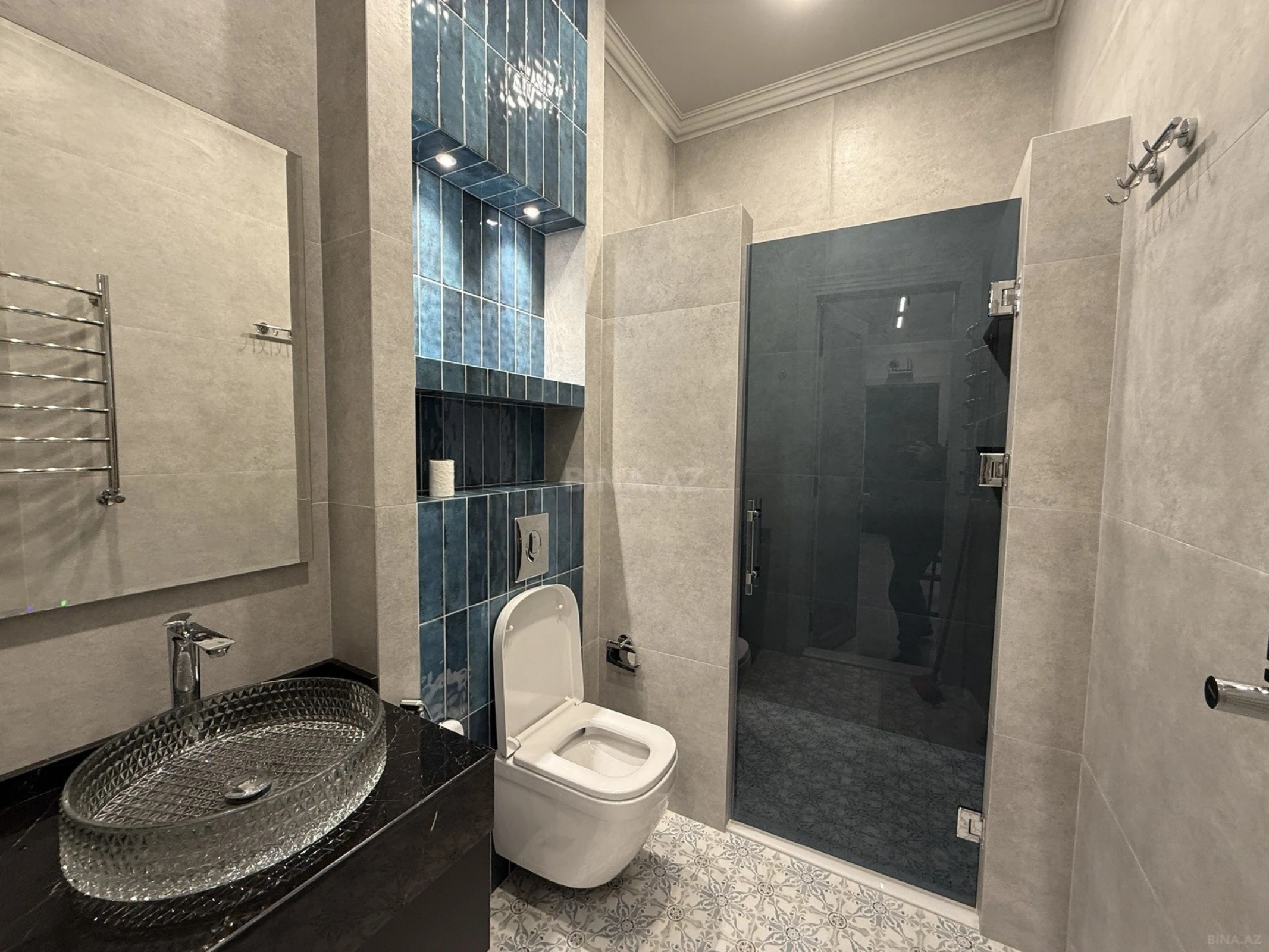 Satılır 3 otaqlı mənzil 115 m²