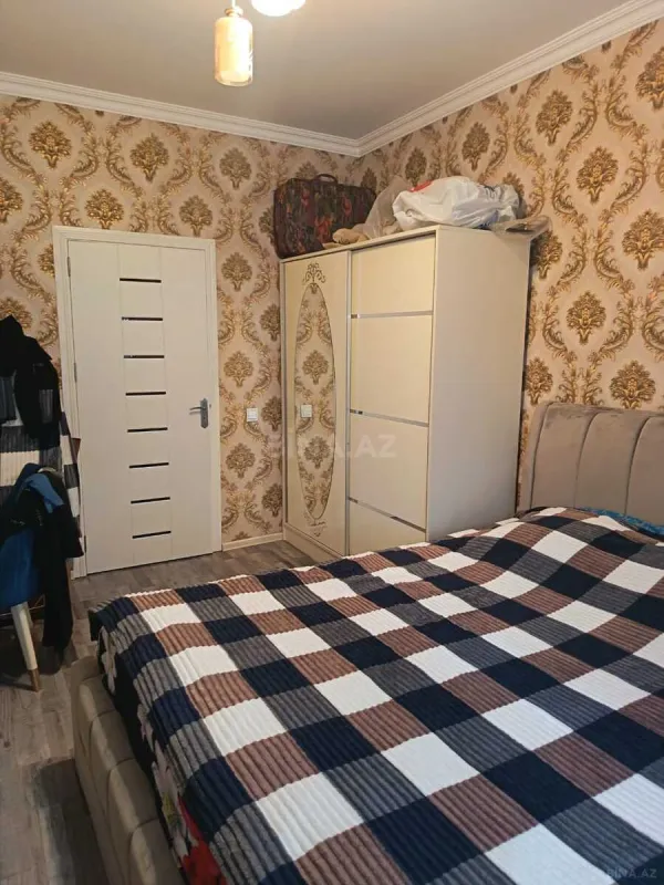 Satılır 4 otaqlı mənzil 110 m²