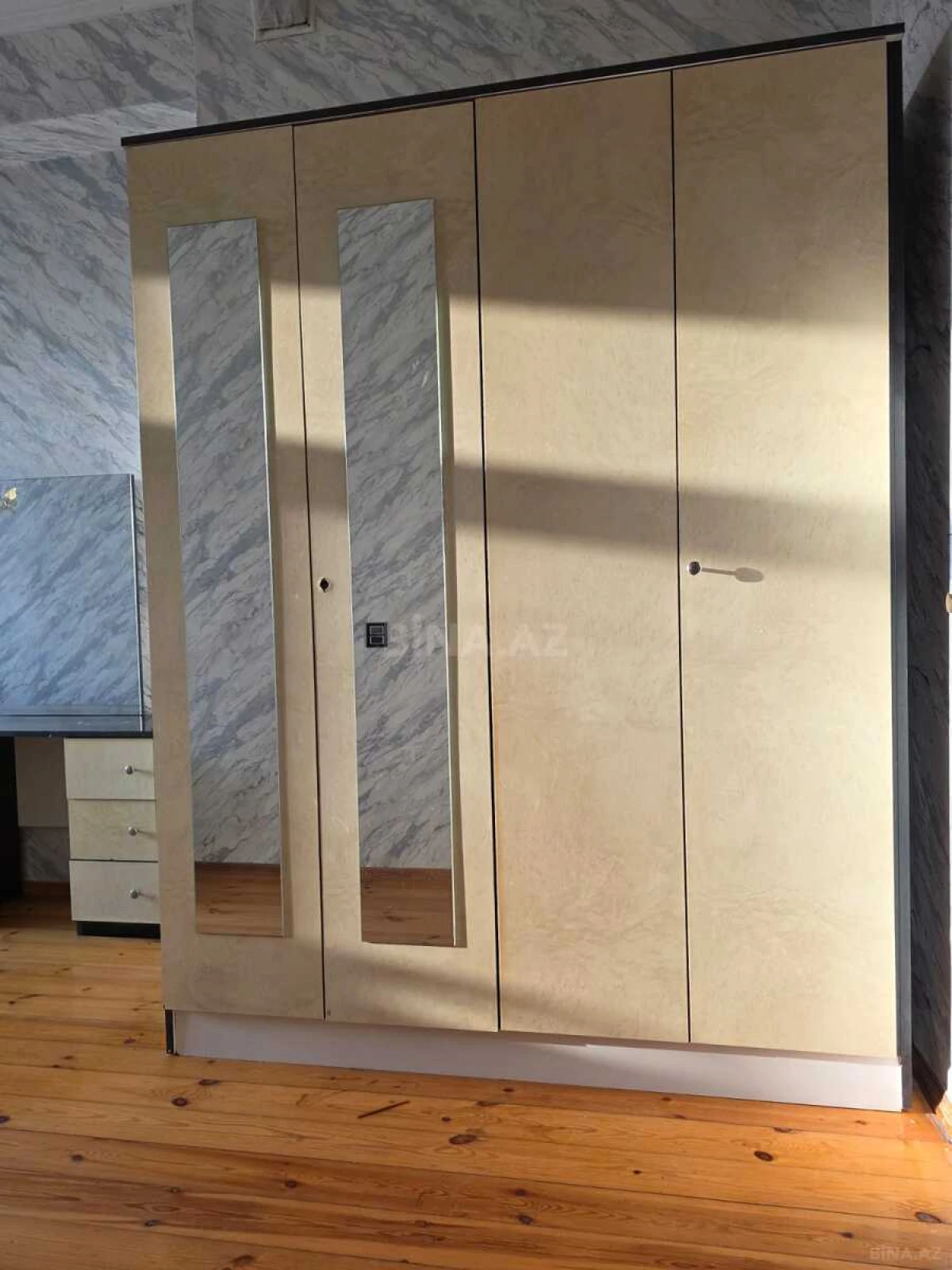 Kirayə verilir 2 otaqlı mənzil 60 m²