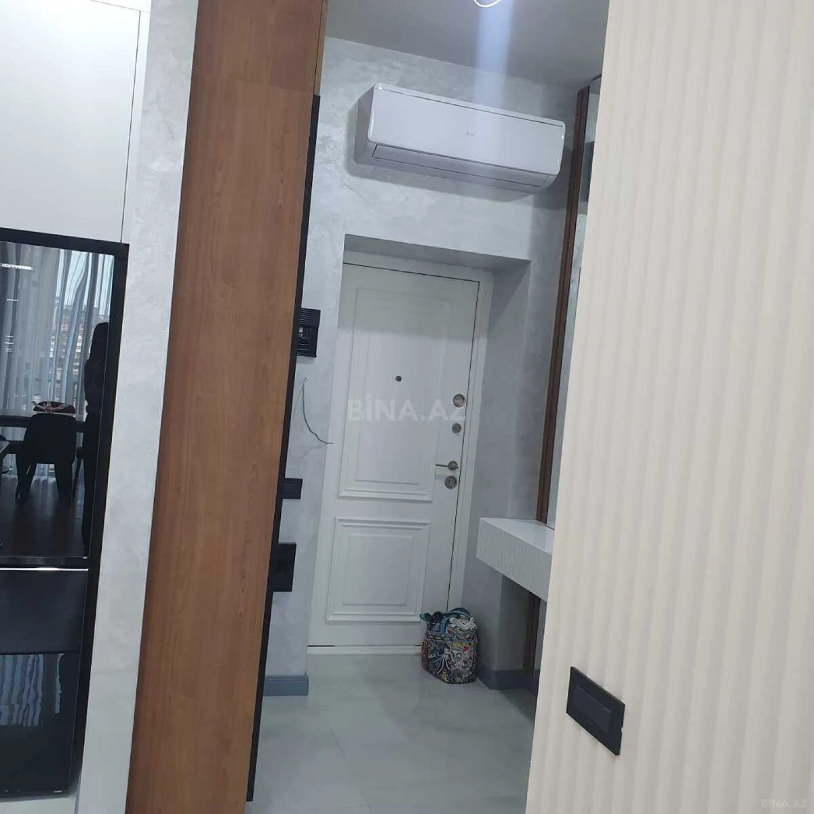 Kirayə verilir 2 otaqlı mənzil 65 m²