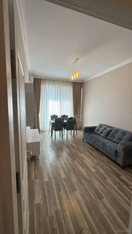 Kirayə verilir 2 otaqlı mənzil 65 m²