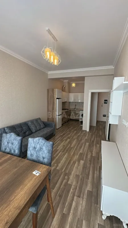 Kirayə verilir 2 otaqlı mənzil 65 m²
