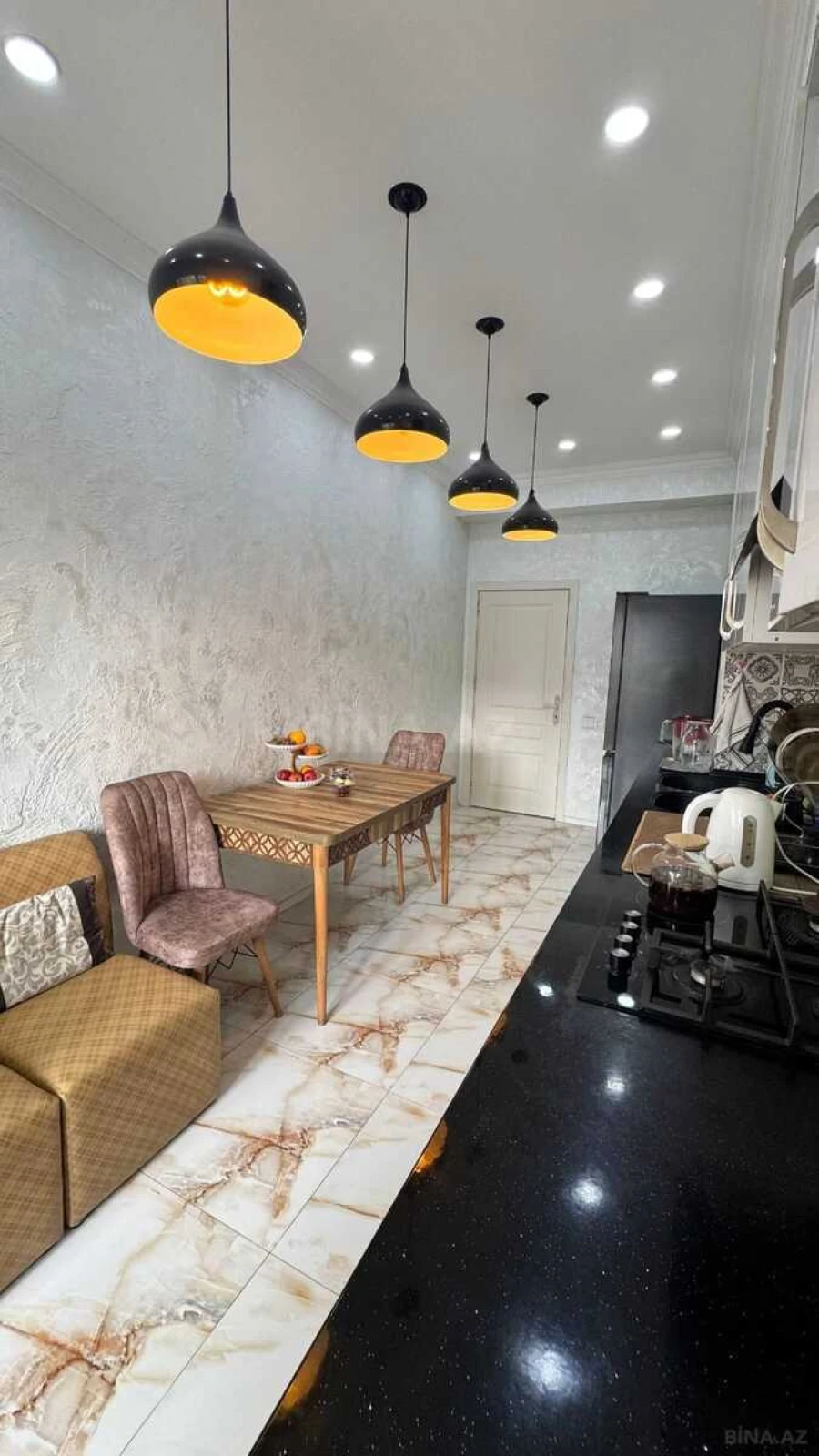 Satılır 2 otaqlı mənzil 85 m²