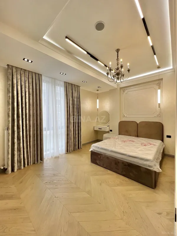 Satılır 3 otaqlı mənzil 117 m²
