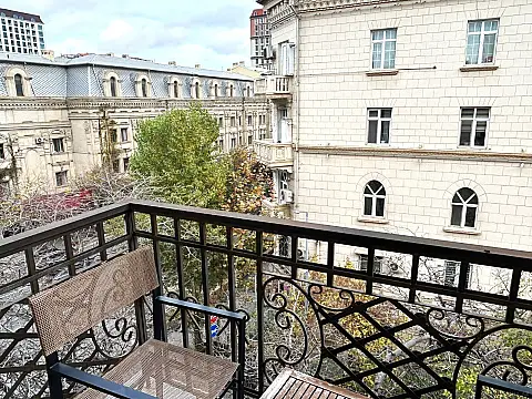 Satılır 2 otaqlı mənzil 50 m²