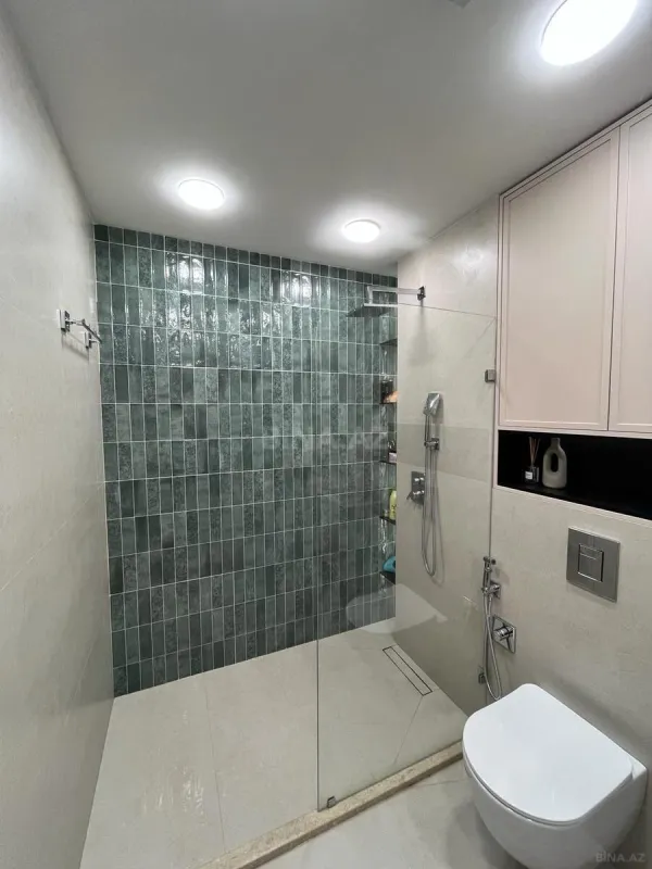 Kirayə verilir 2 otaqlı mənzil 82 m²
