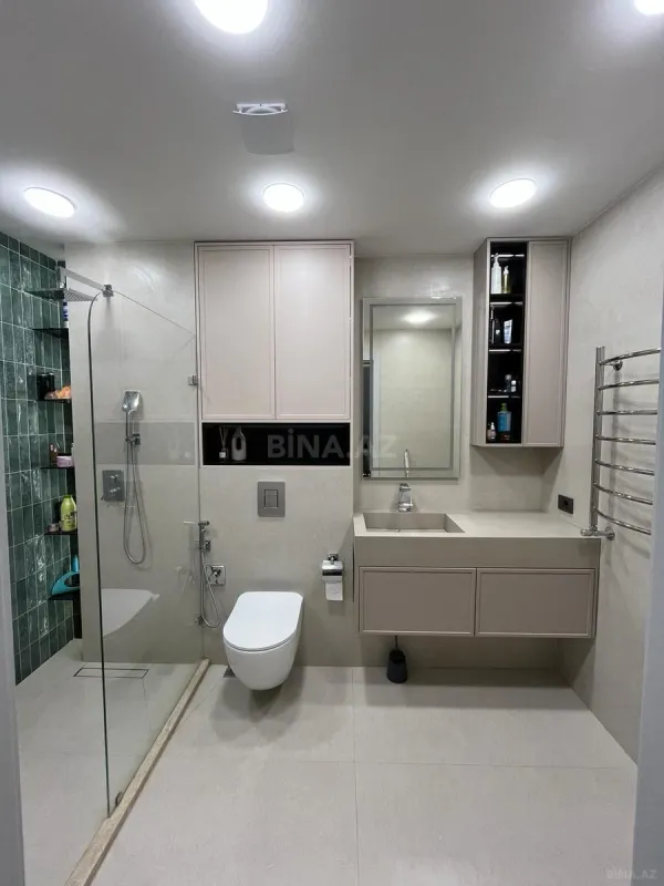 Kirayə verilir 2 otaqlı mənzil 82 m²
