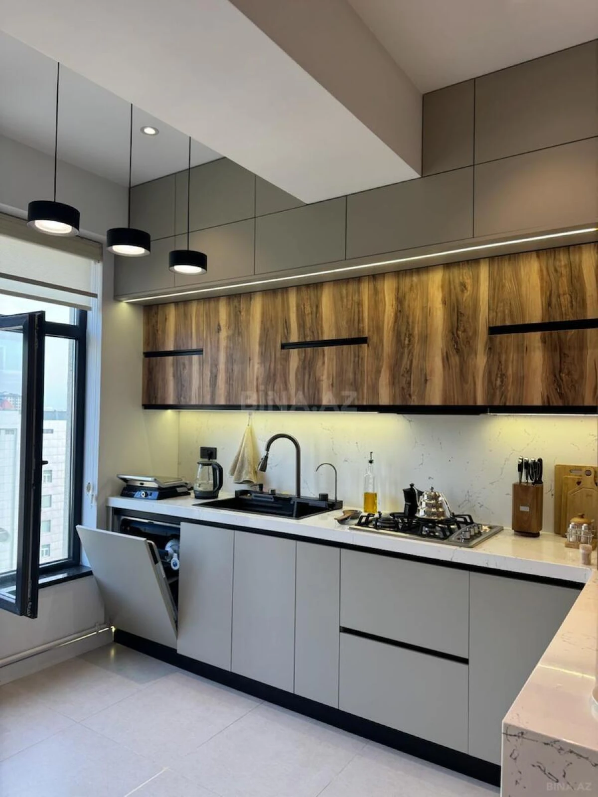 Kirayə verilir 2 otaqlı mənzil 82 m²