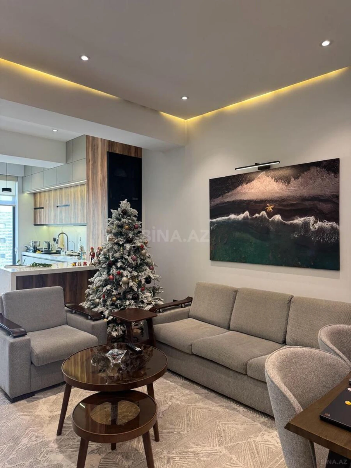 Kirayə verilir 2 otaqlı mənzil 82 m²