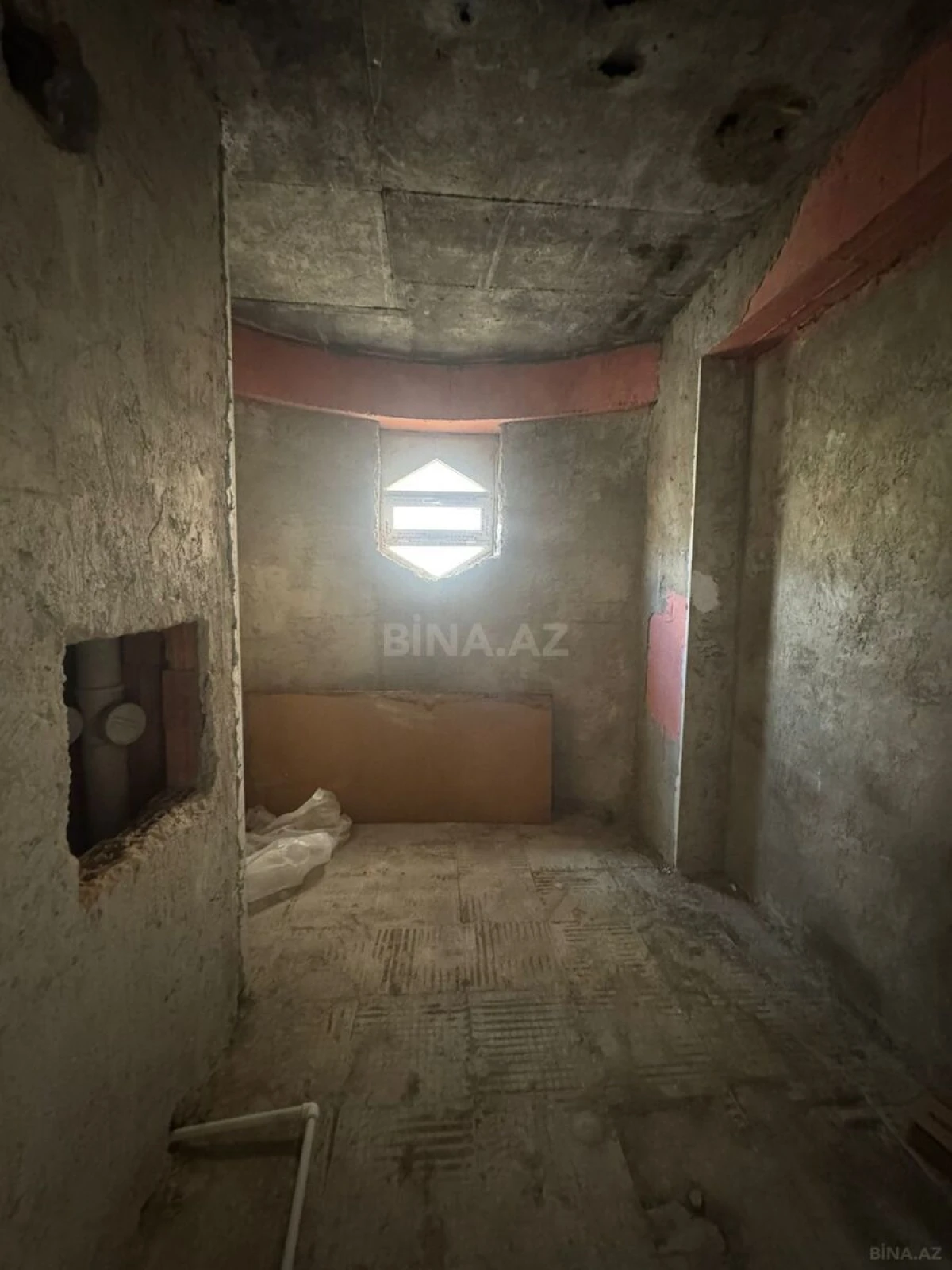 Satılır 2 otaqlı mənzil 119 m²