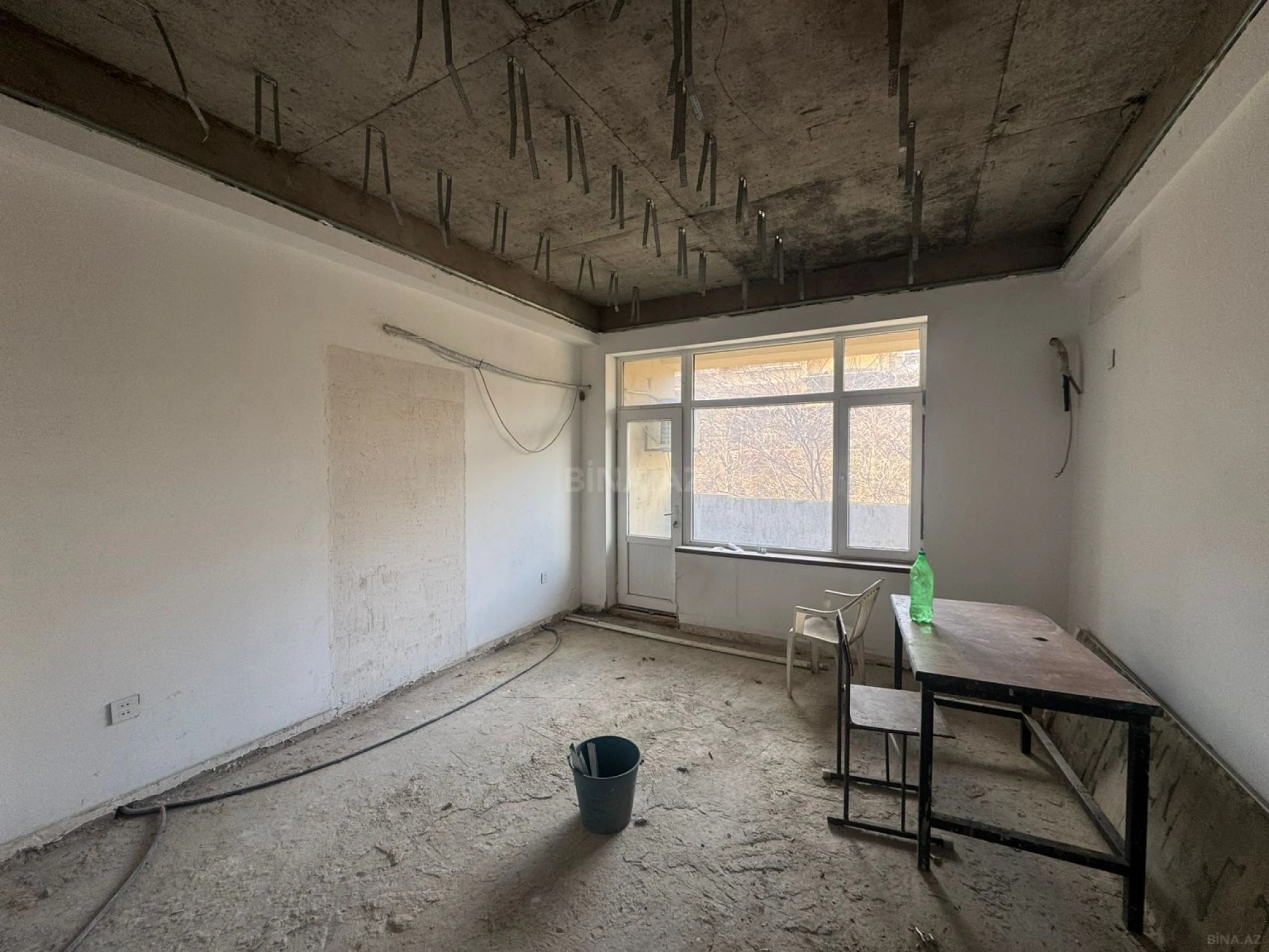 Satılır 2 otaqlı mənzil 119 m²