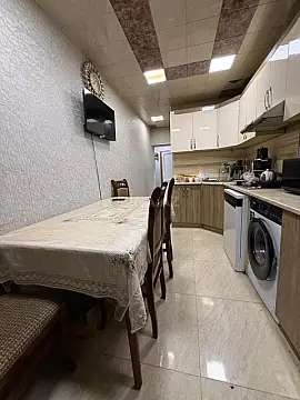 Satılır 2 otaqlı mənzil 90 m²
