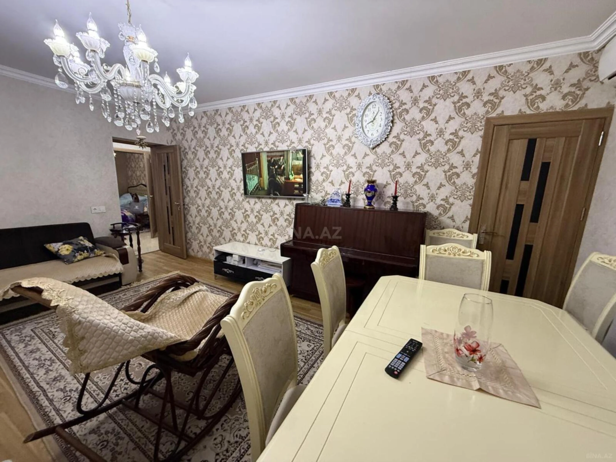 Satılır 2 otaqlı mənzil 90 m²