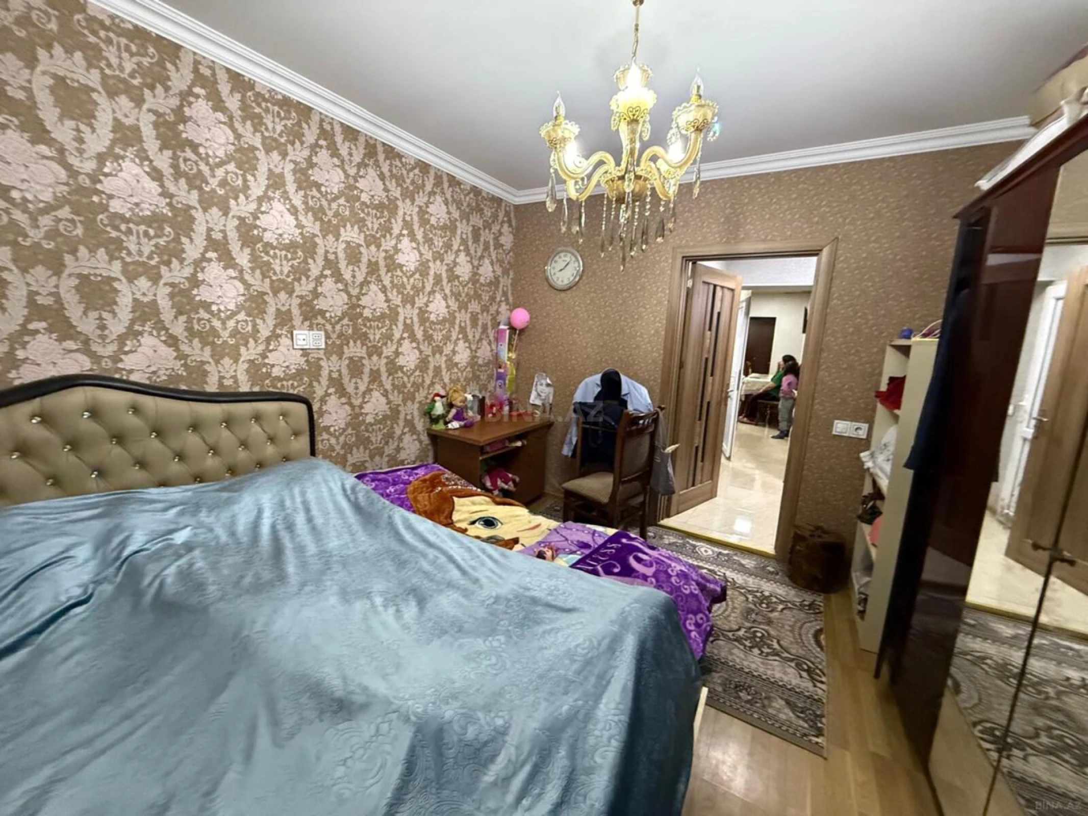 Satılır 2 otaqlı mənzil 90 m²