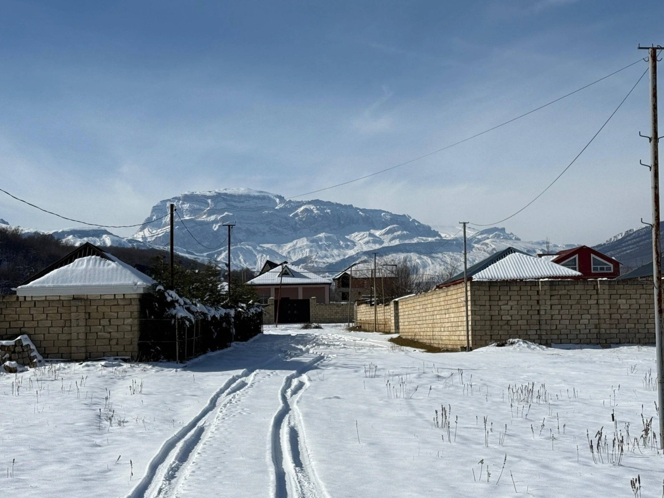 Satılır torpaq sahəsi 12 m²