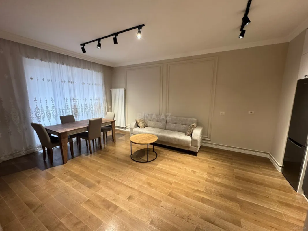 Kirayə verilir 2 otaqlı mənzil 64 m²