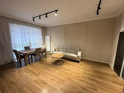 Kirayə verilir 2 otaqlı mənzil 64 m²