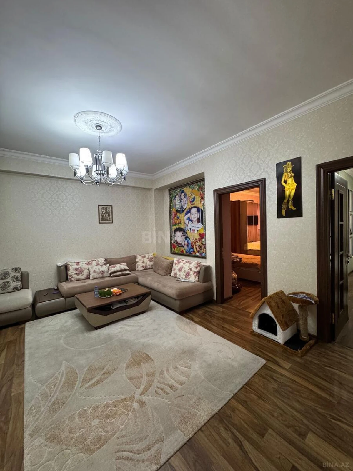 Satılır 3 otaqlı mənzil 147 m²
