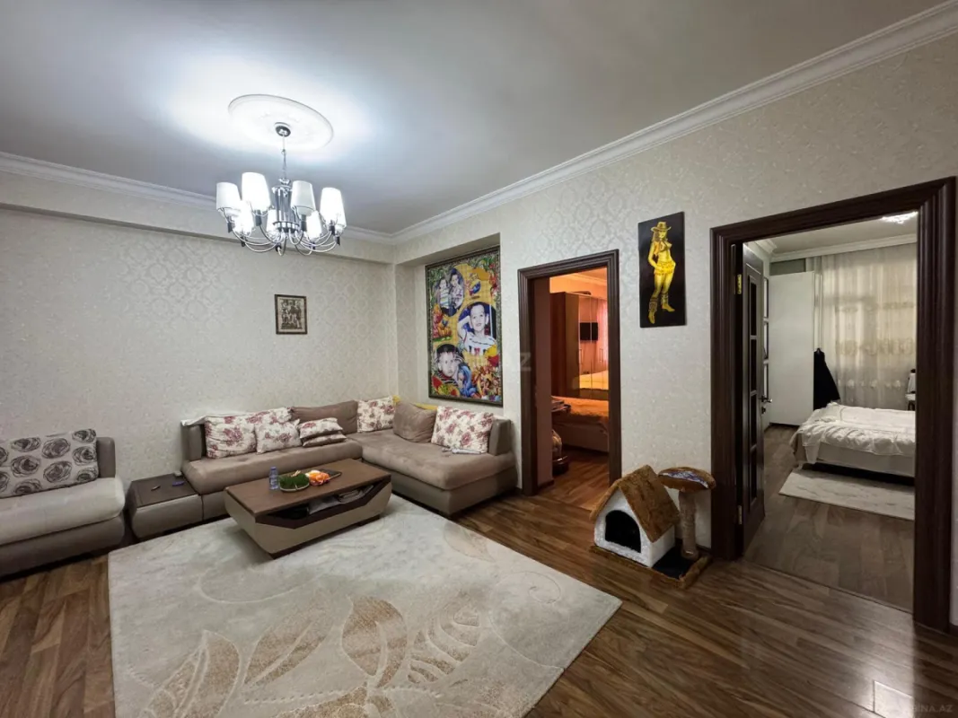 Satılır 3 otaqlı mənzil 147 m²