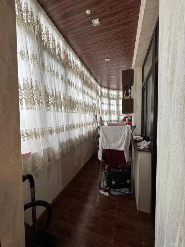 Satılır 3 otaqlı mənzil 147 m²