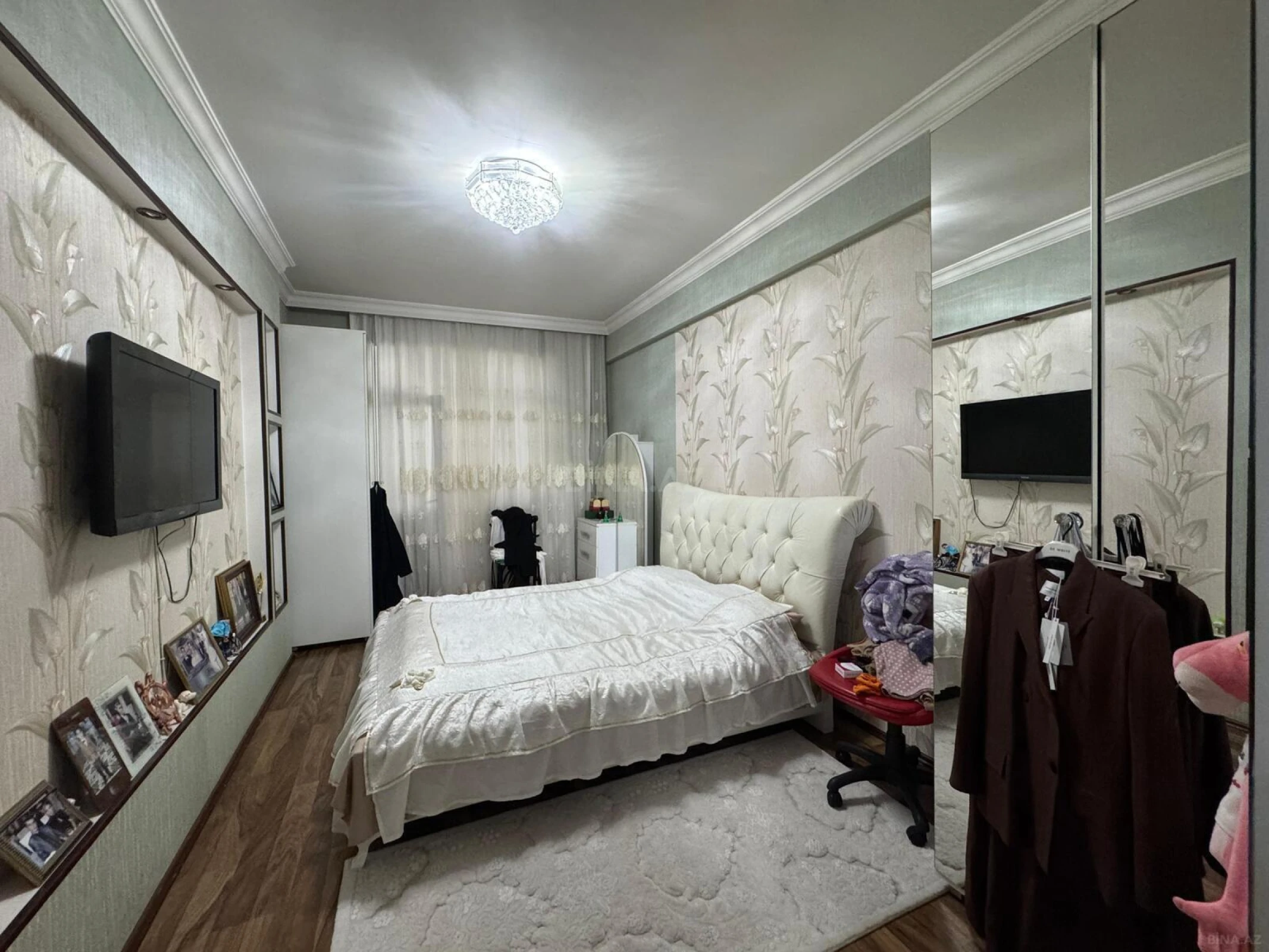 Satılır 3 otaqlı mənzil 147 m²