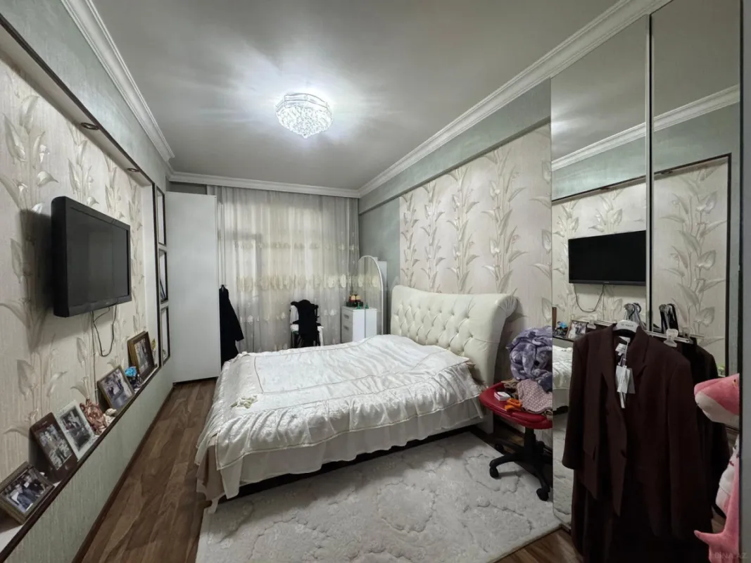 Satılır 3 otaqlı mənzil 147 m²