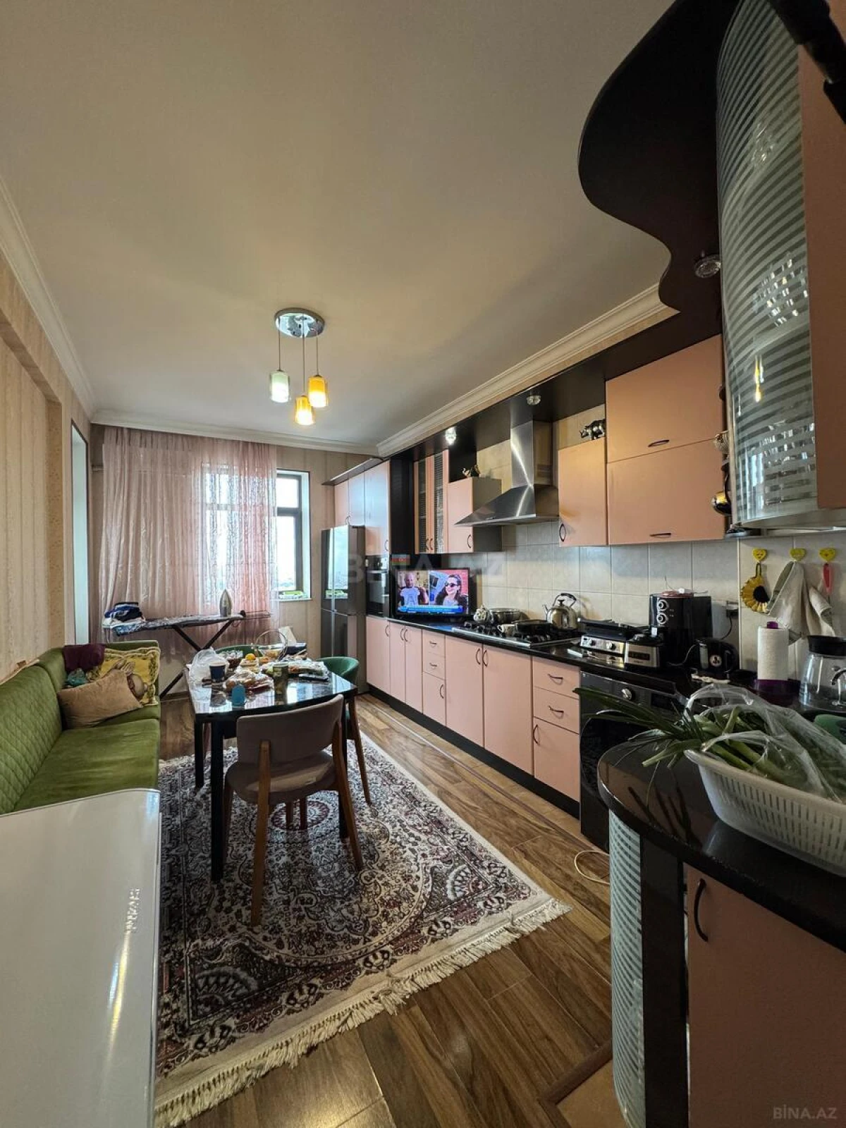 Satılır 3 otaqlı mənzil 147 m²