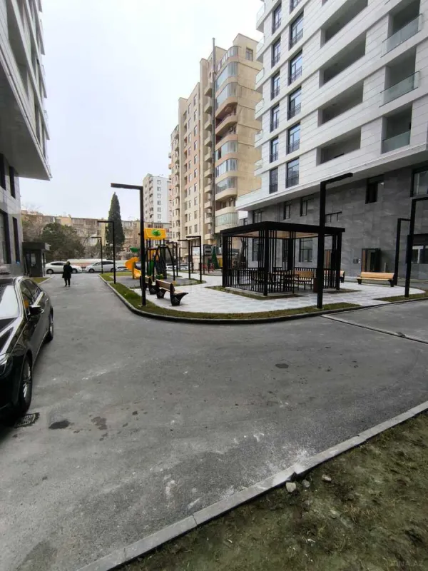 Satılır 2 otaqlı mənzil 94.5 m²