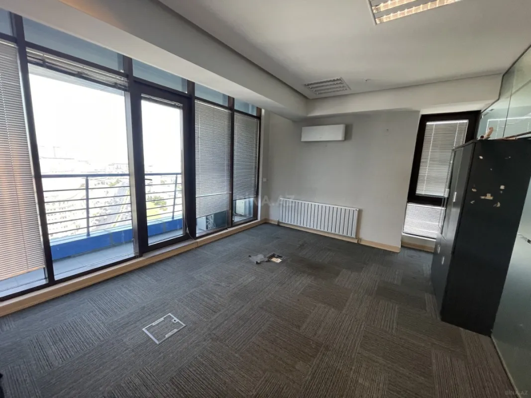 Kirayə verilir 4 otaqlı ofis 175 m²