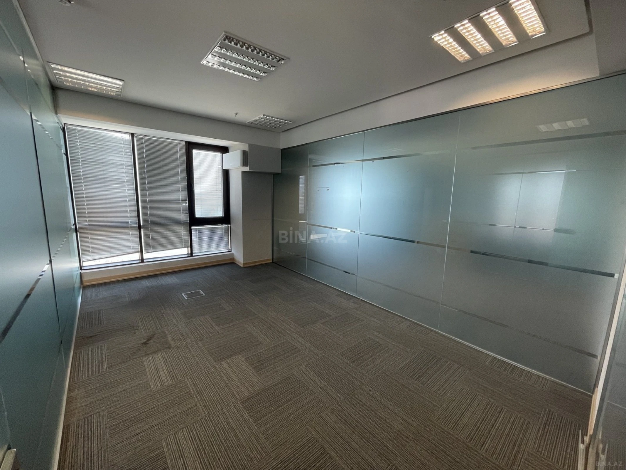 Kirayə verilir 4 otaqlı ofis 175 m²