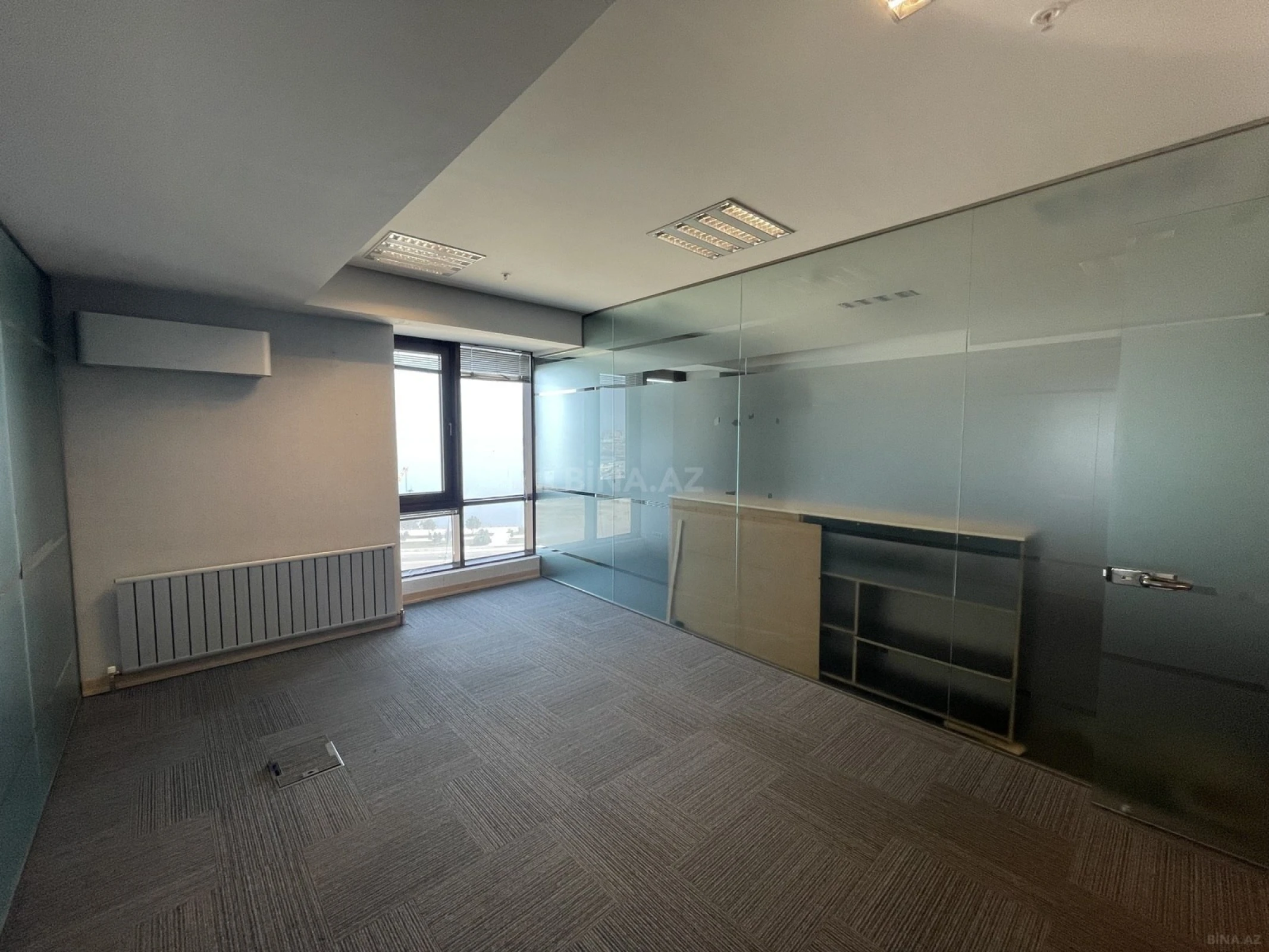 Kirayə verilir 4 otaqlı ofis 175 m²