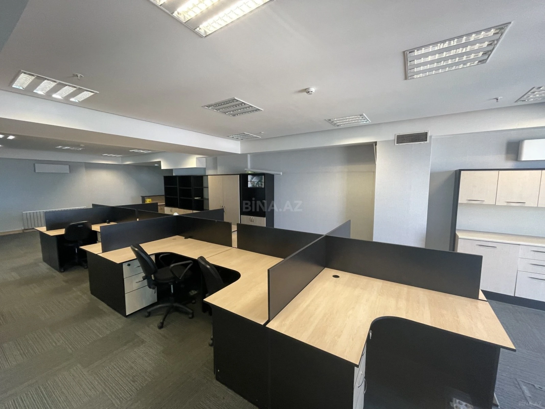 Kirayə verilir 4 otaqlı ofis 175 m²