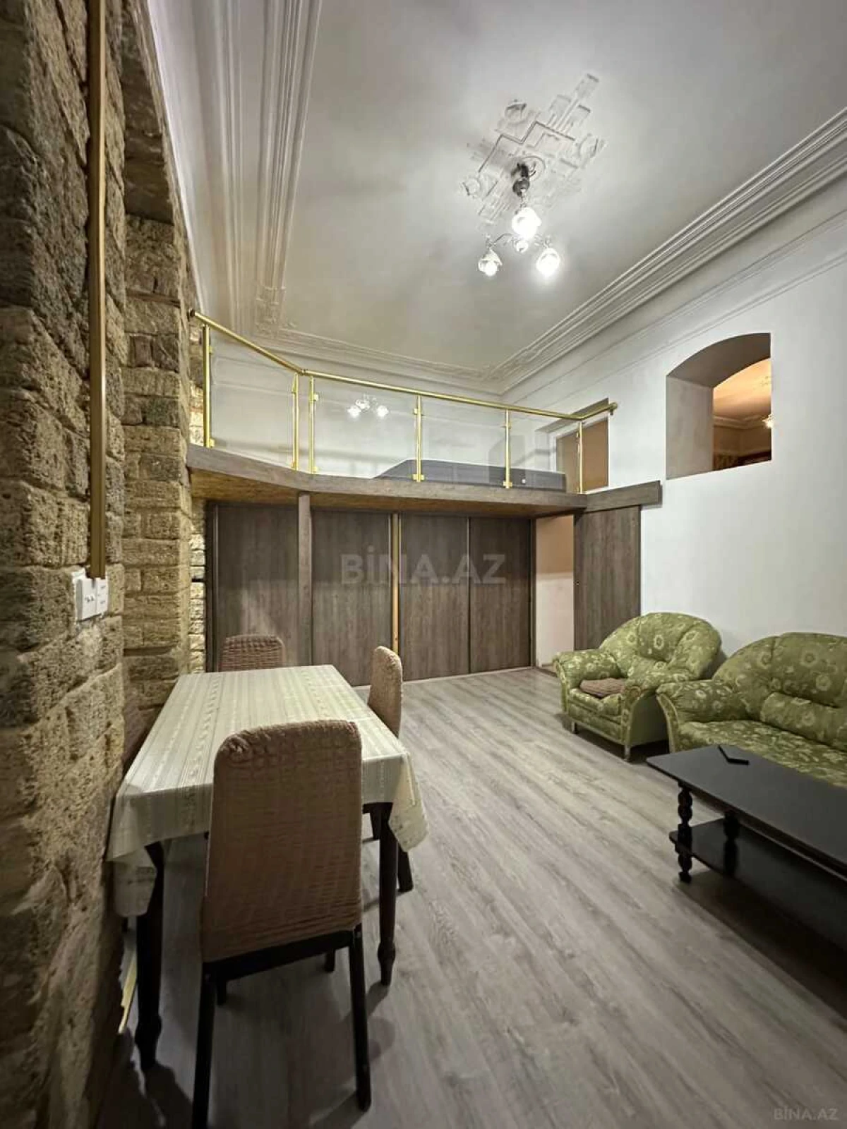 Kirayə verilir 2 otaqlı mənzil 60 m²