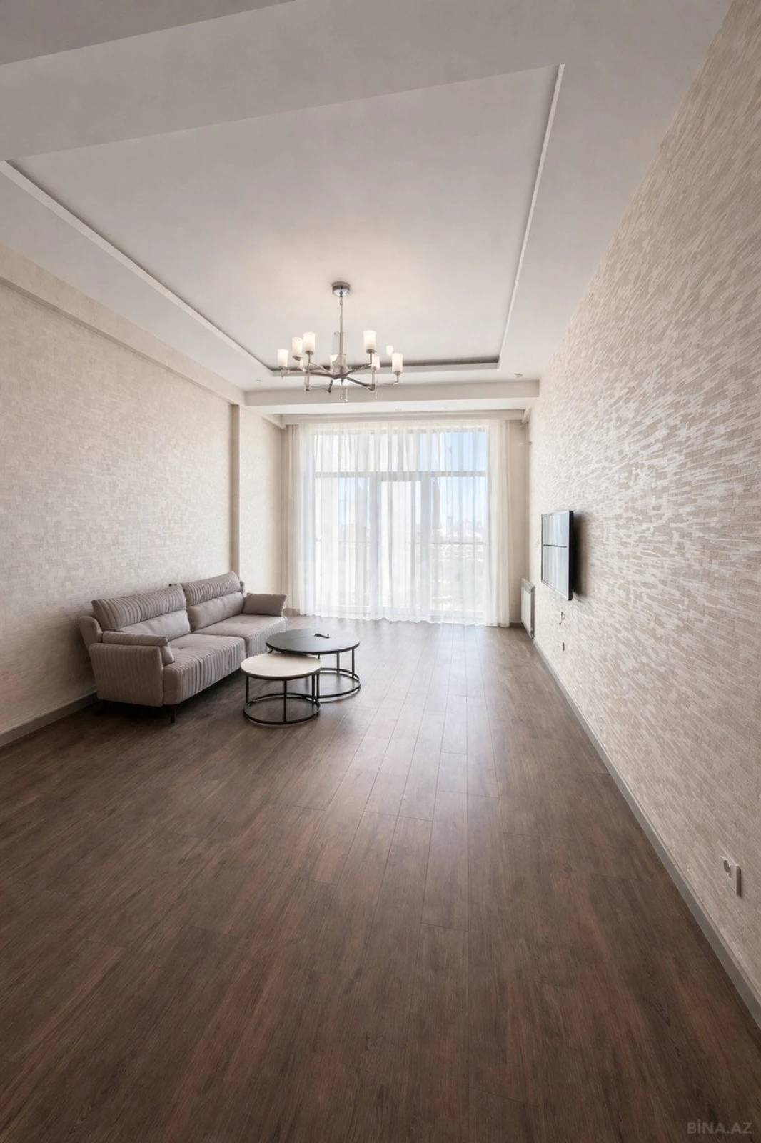 Satılır 3 otaqlı mənzil 102.7 m²