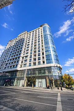 Satılır 3 otaqlı mənzil 102.7 m²