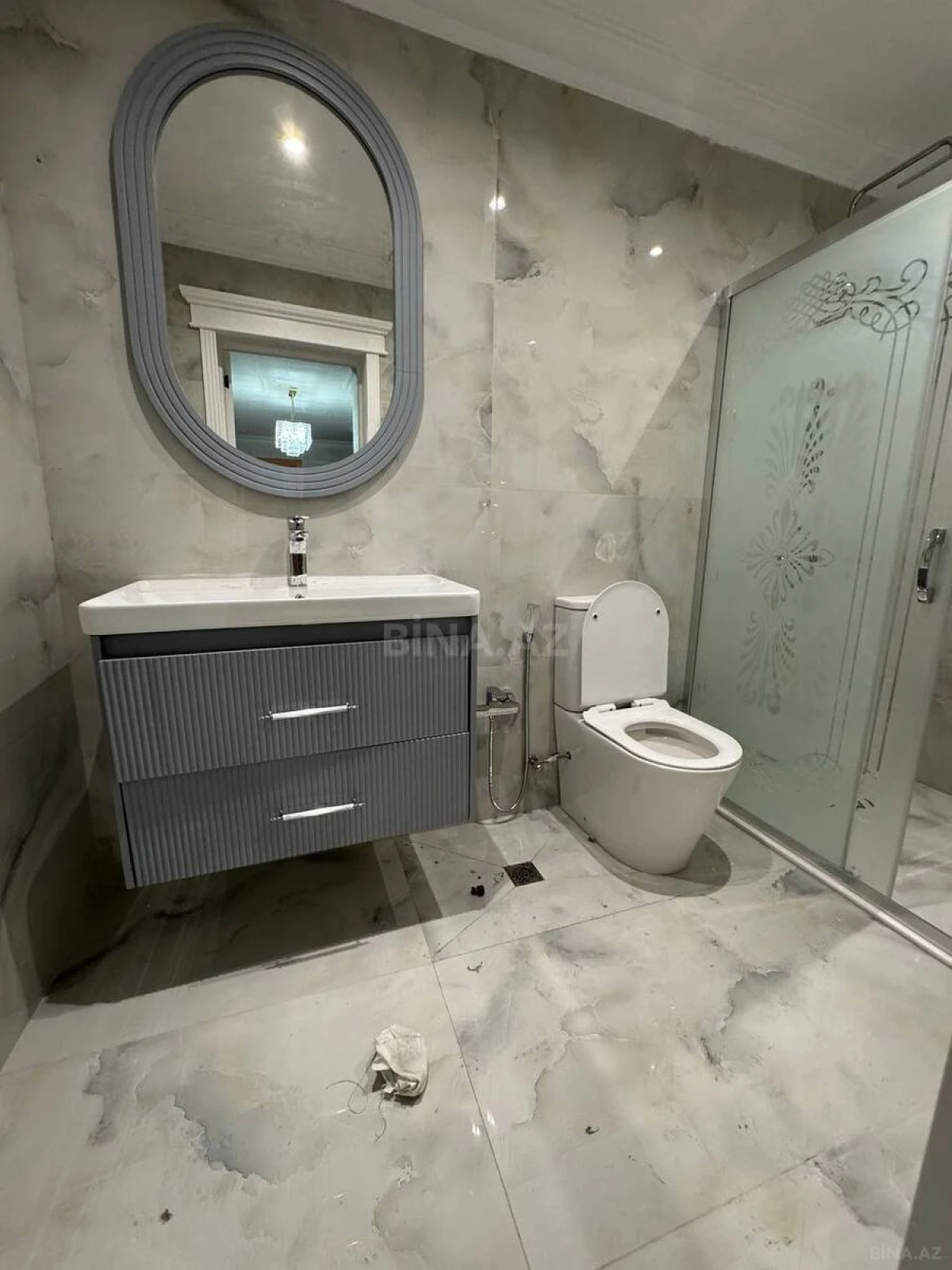 Satılır 4 otaqlı mənzil 130 m²