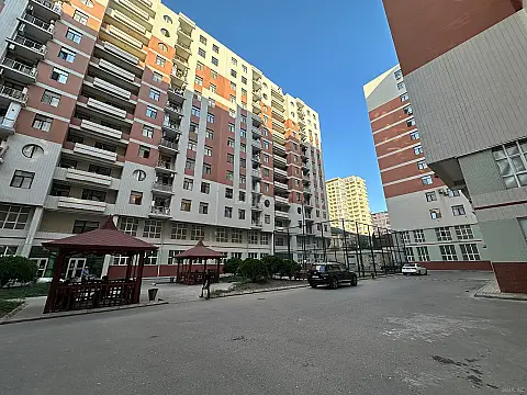 Satılır 3 otaqlı mənzil 105 m² — Bakı, 8-ci kilometr 3 otaq 105.00 m²