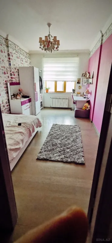 Satılır 4 otaqlı mənzil 170 m²