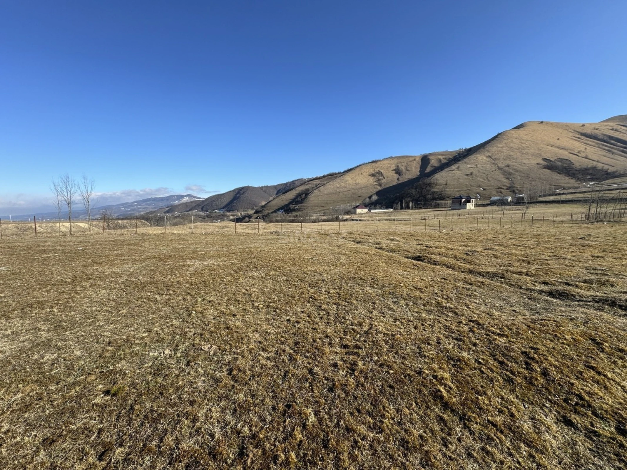 Satılır torpaq sahəsi 12 m²