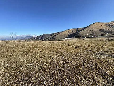 Satılır torpaq sahəsi 12 m²