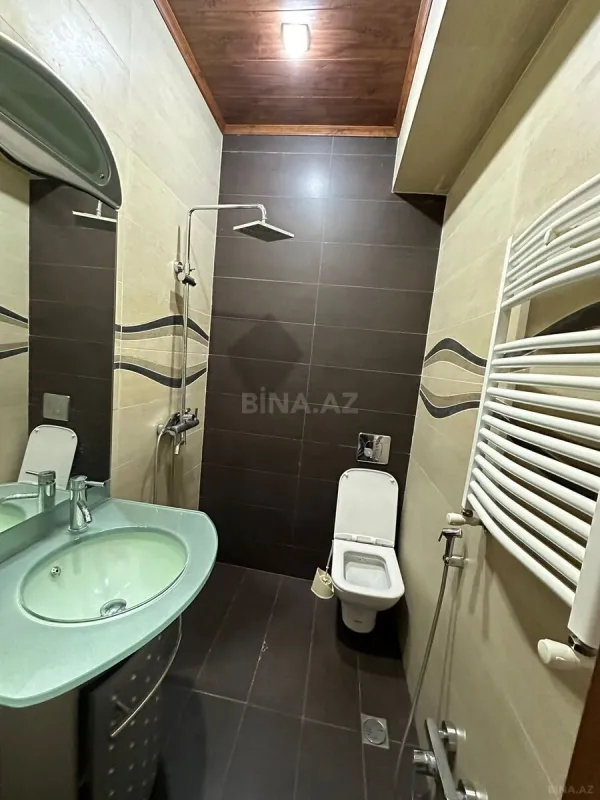 Kirayə verilir 3 otaqlı mənzil 160 m²