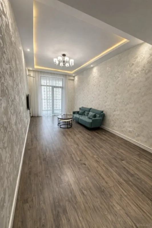 Satılır 2 otaqlı mənzil 72 m²