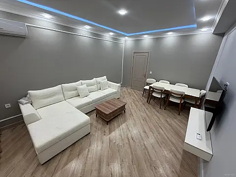 Kirayə verilir 3 otaqlı mənzil 115 m²
