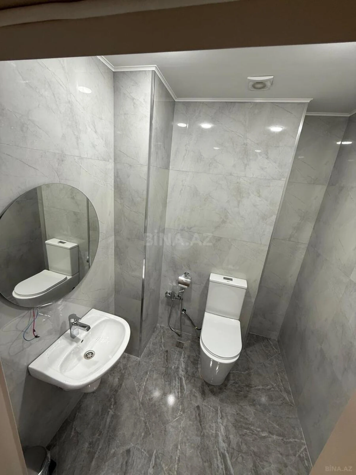 Kirayə verilir 3 otaqlı mənzil 115 m²