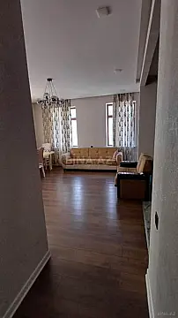 Satılır 4 otaqlı mənzil 120 m²