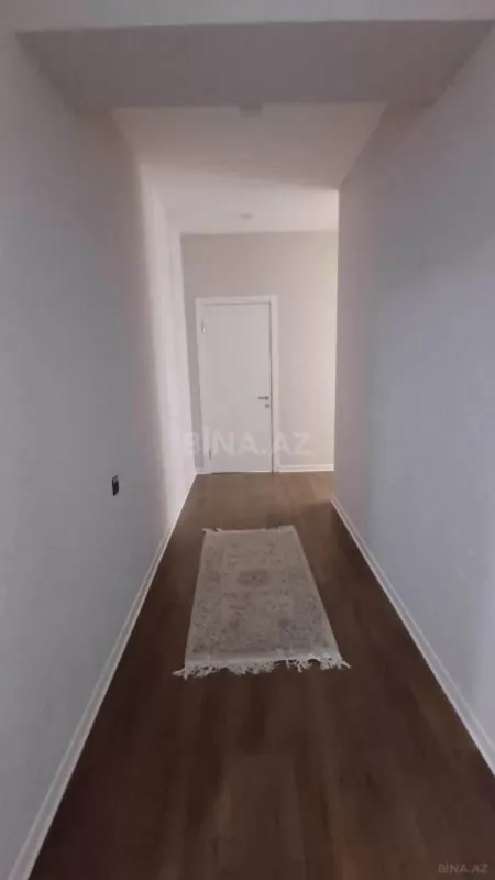 Satılır 4 otaqlı mənzil 120 m²