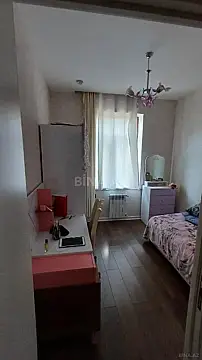 Satılır 4 otaqlı mənzil 120 m²