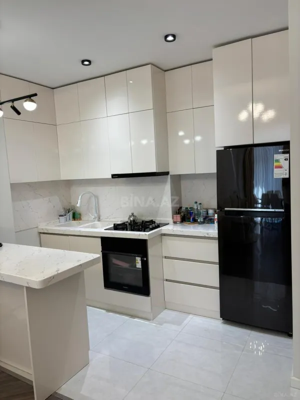 Kirayə verilir 2 otaqlı mənzil 74 m²