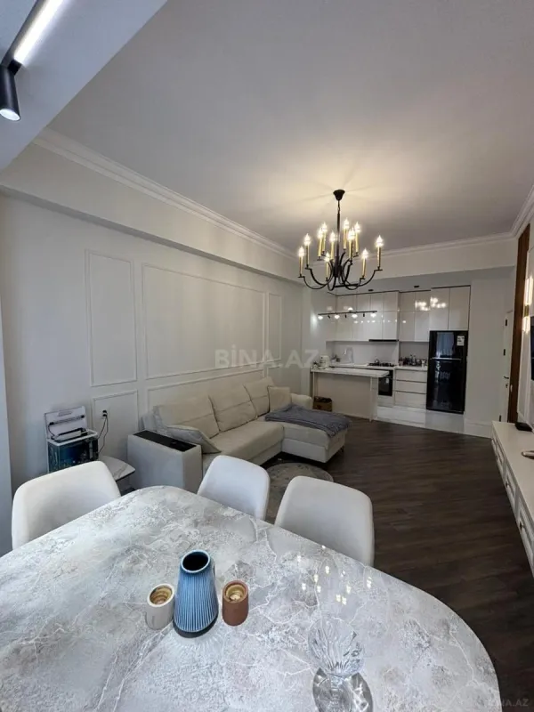 Kirayə verilir 2 otaqlı mənzil 74 m²